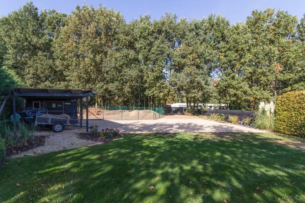Guesthouse De Steenberg 2 x tweepersoonskamers met private kitchenette, grote badkamer, tuinzicht op de eerste verdieping Geel Buitenkant foto